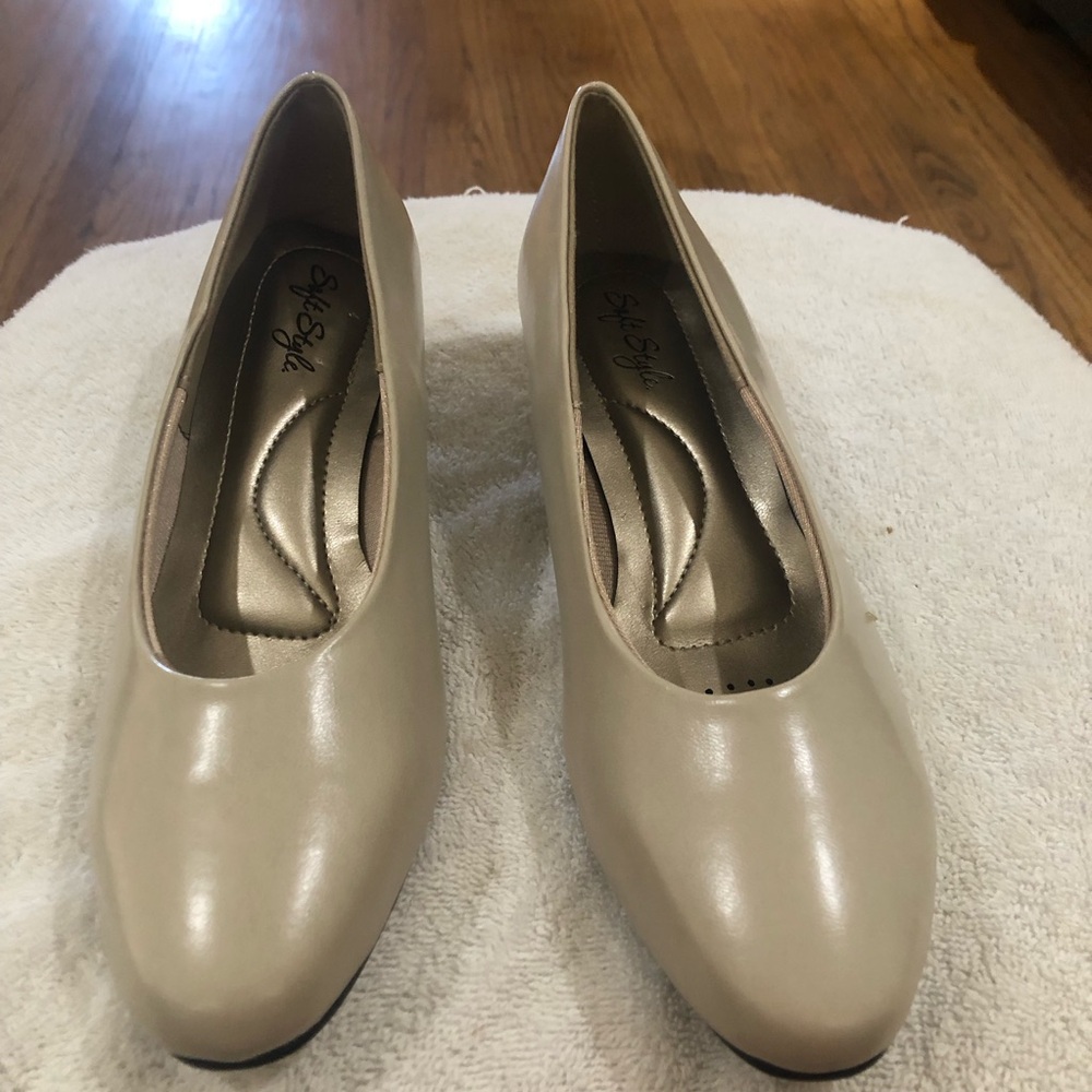 Soft style Stylish Beige Women's Shoes